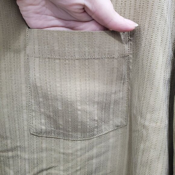 Tommy Bahama Men's Dark Khaki Textured Silk Coconut Shell Button‎ Camp Shirt XL - Picture 3 of 7